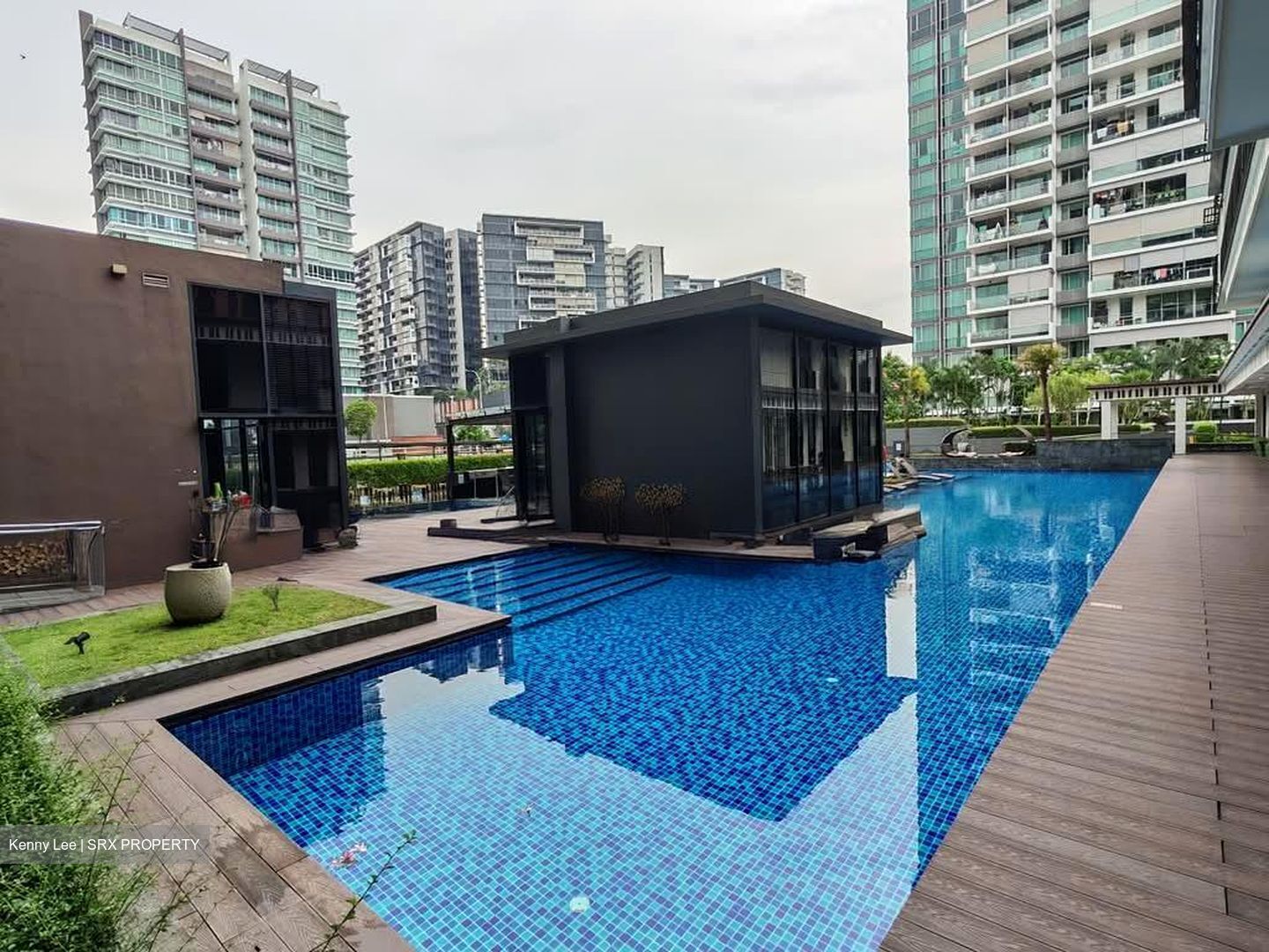 Sant Ritz (D13), Condominium #548437981